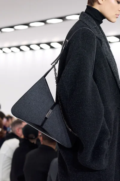 Look 52